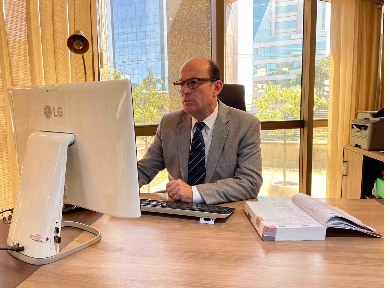 Rodrigo Nunes, advogado especialista em Direito Imobiliário em Porto Alegre